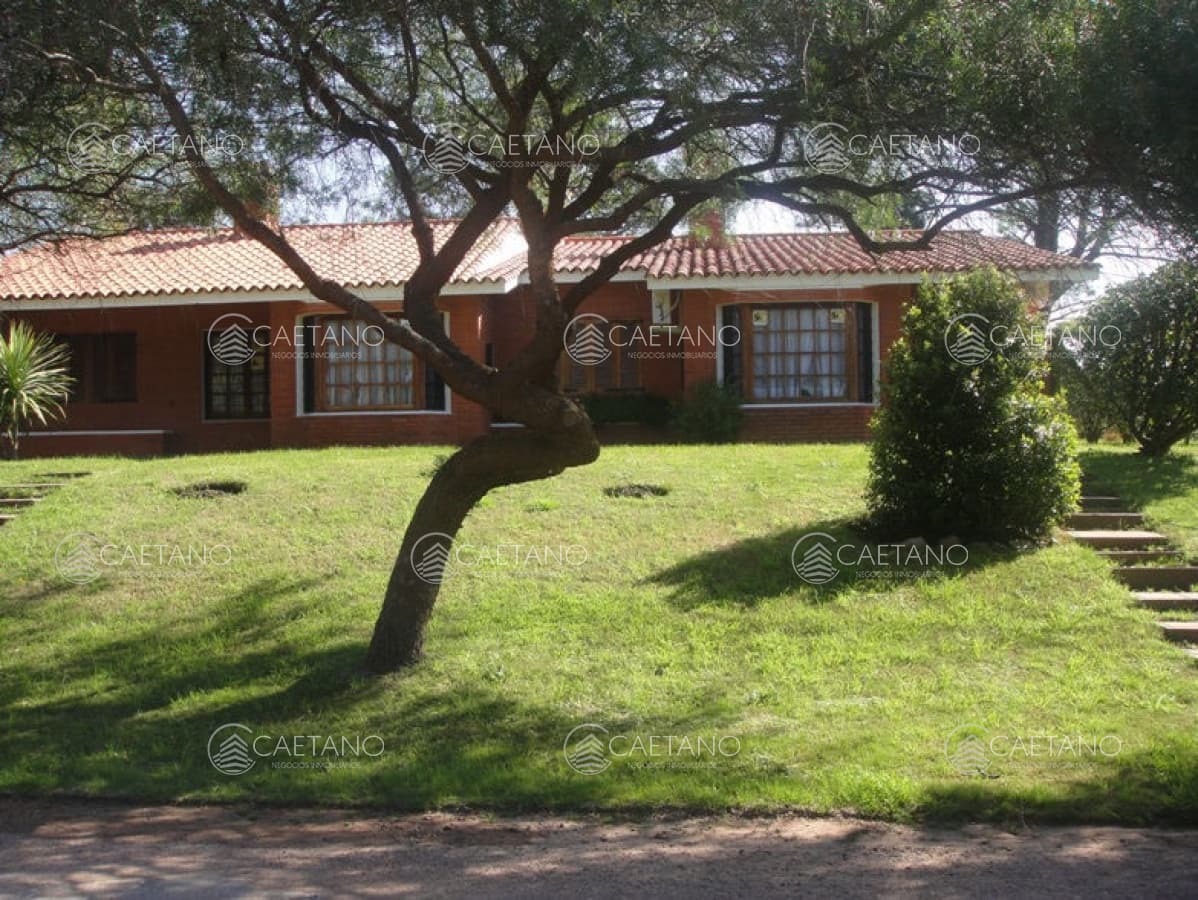 Casa en RincÃ³n del Indio, 3 dormitorios *