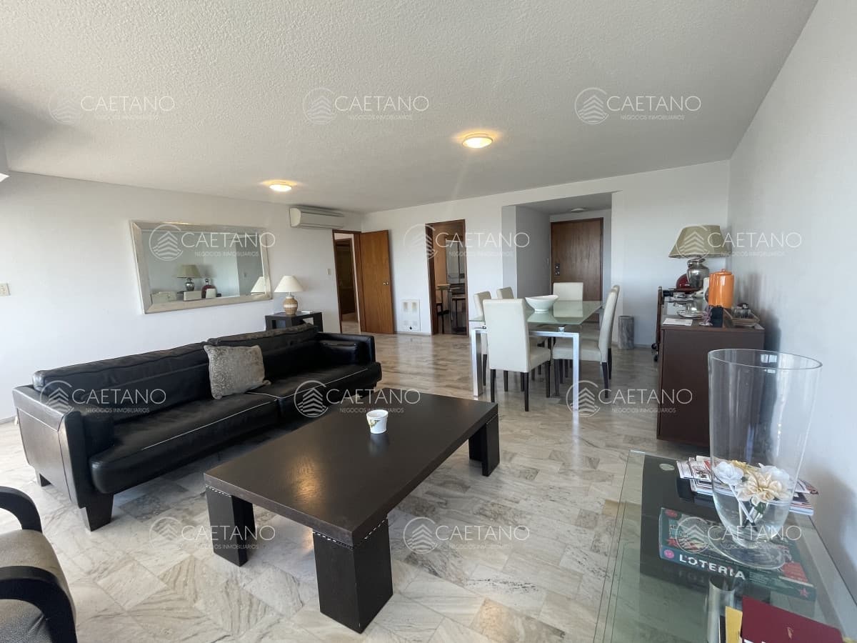 APARTAMENTO DE 3 DORMITORIOS EN VENTA — foto 2