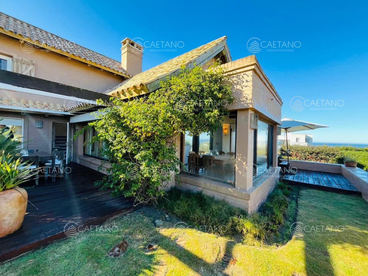 Preciosa casa en Montoya a metros del mar. Muy buenas comodidades con excelente equipamiento — foto 2