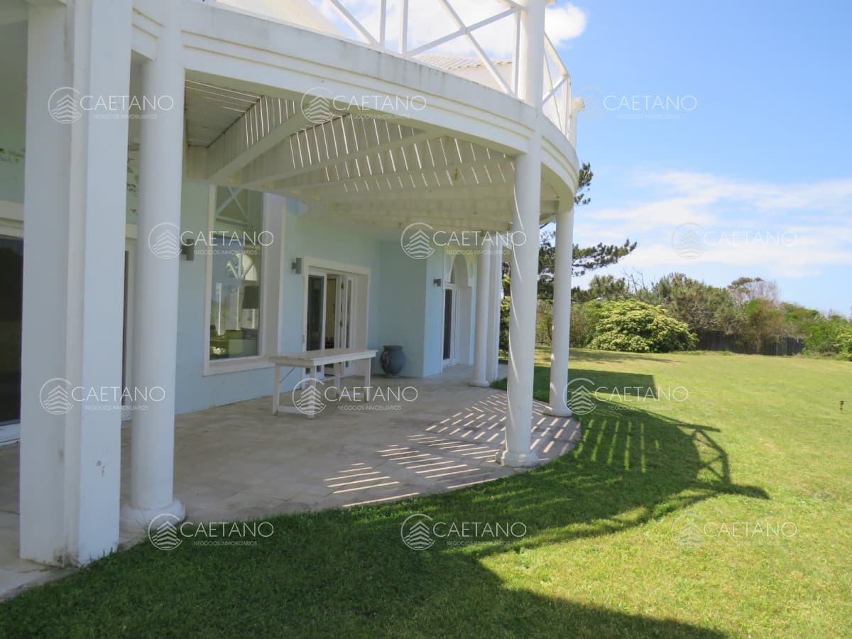 Casa en alquiler en Manantiales — foto 2