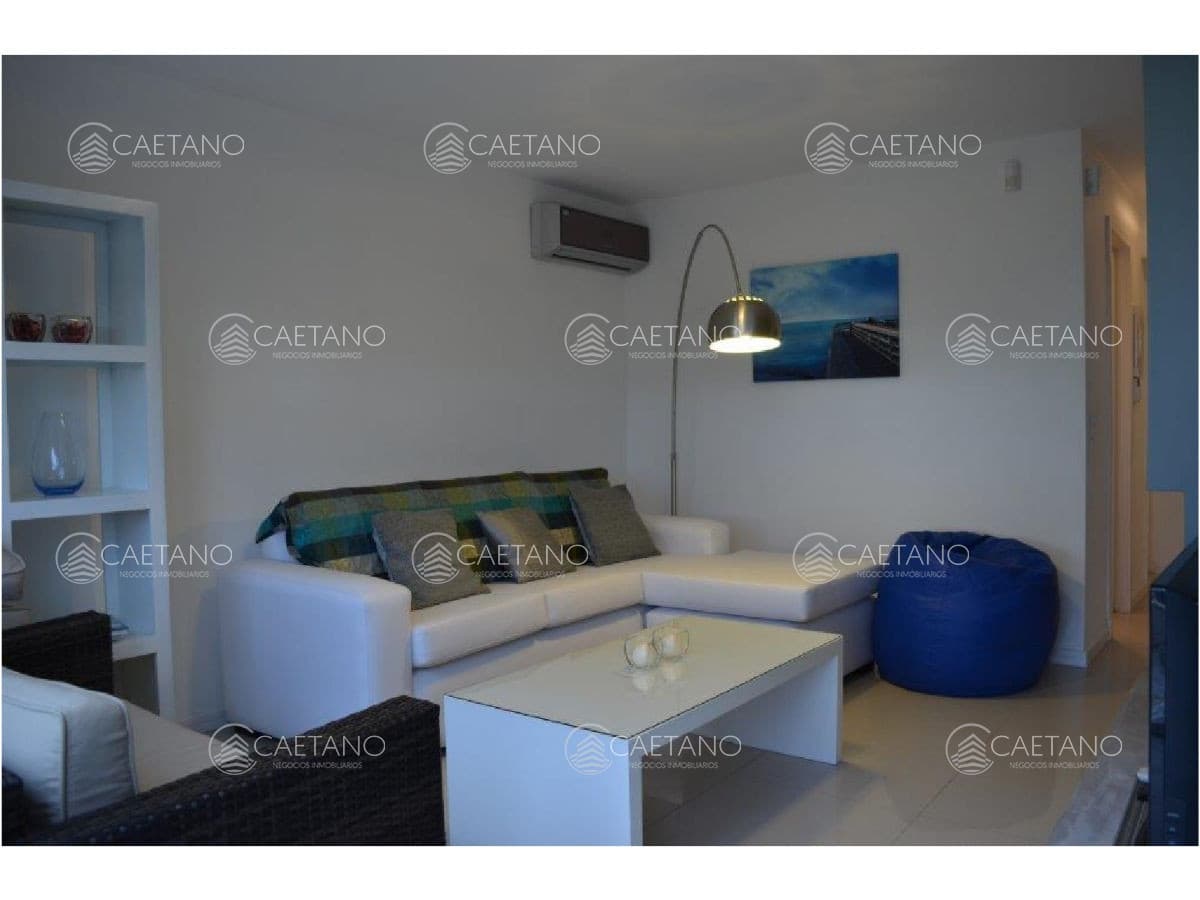 Apto 2 dorm Manantiales