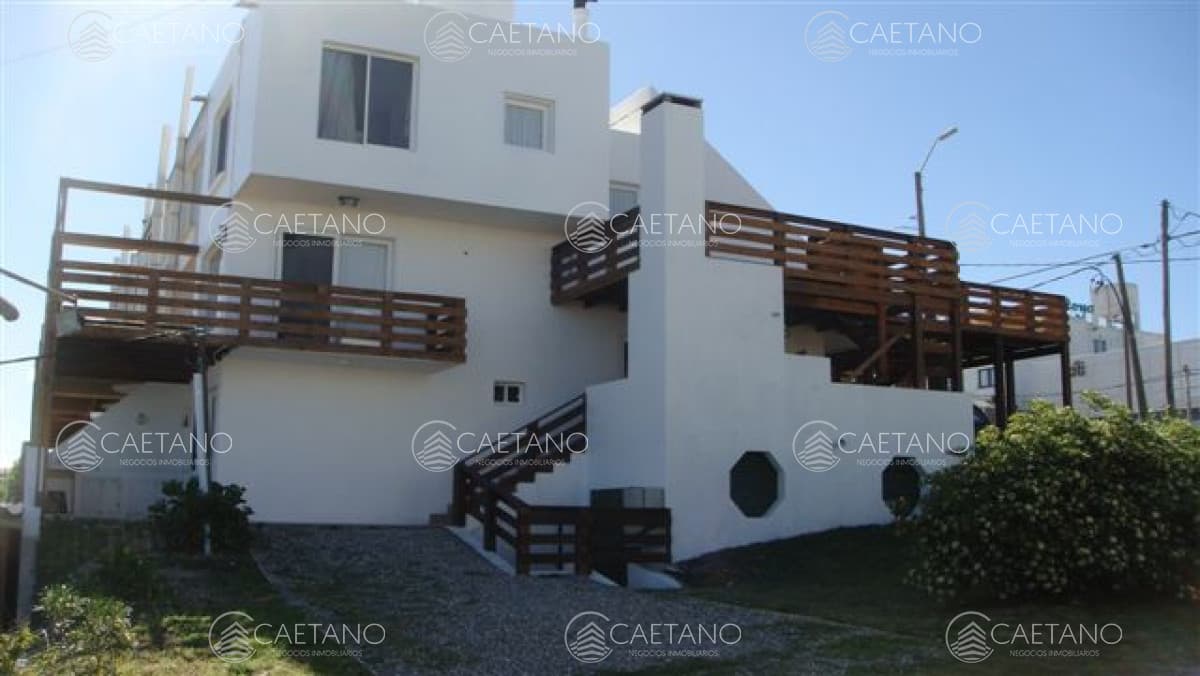 Apartamento en La Barra, 3 dormitorios *