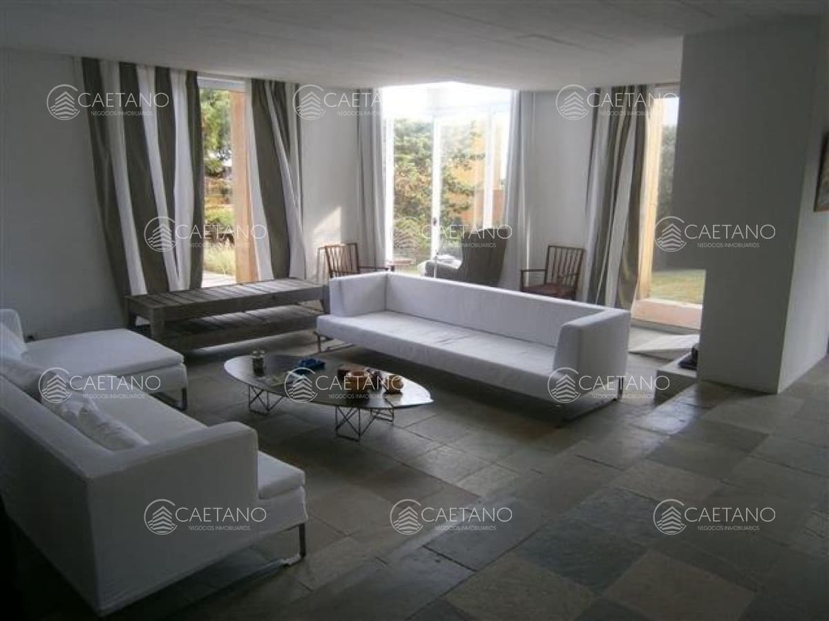 Casa en alquiler en Manantiales