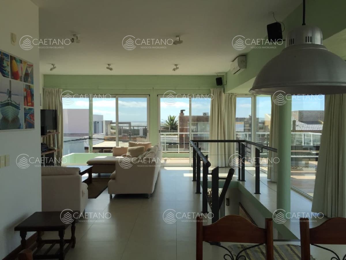Casa en Manantiales, 3 dormitorios * — foto 2
