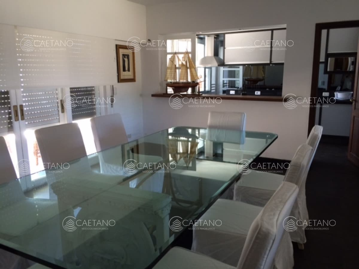 CASA EN EL CENTRO DE LA BARRA — foto 2