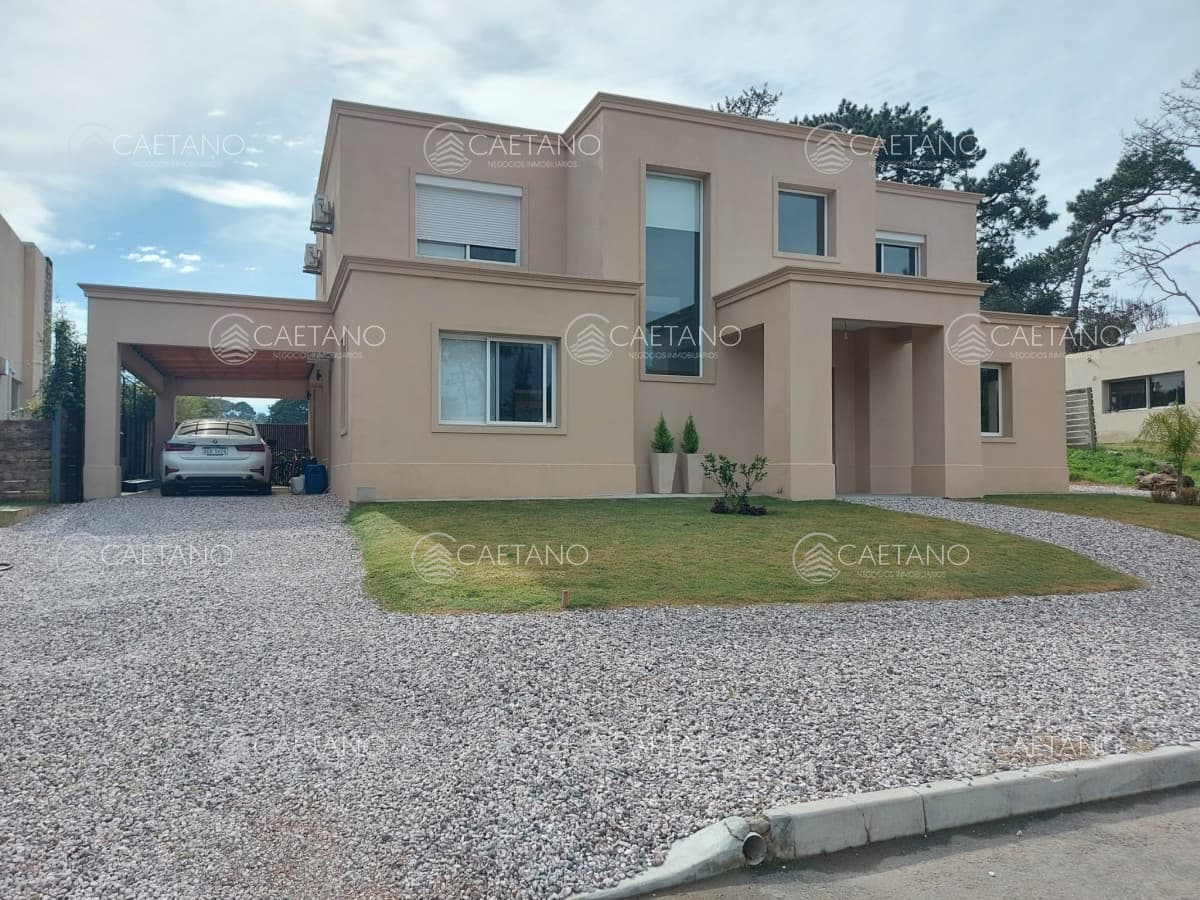 Casa en alquiler en Punta del Este