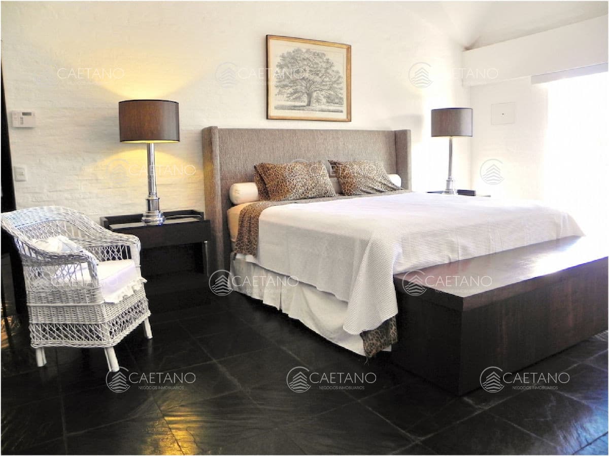 CASA EN EL CENTRO DE LA BARRA — foto 3