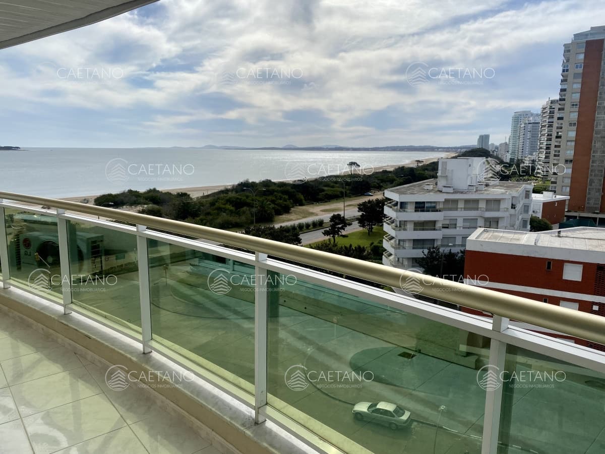 Apartamento 3 dormitorios en Alquiler playa mansa- Punta del Este — foto 3