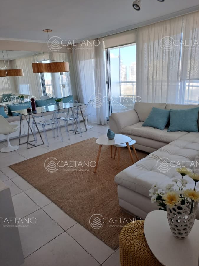 Alquiler invernal apartamento 2 dormitorios. Ocean Drive Punta del Este