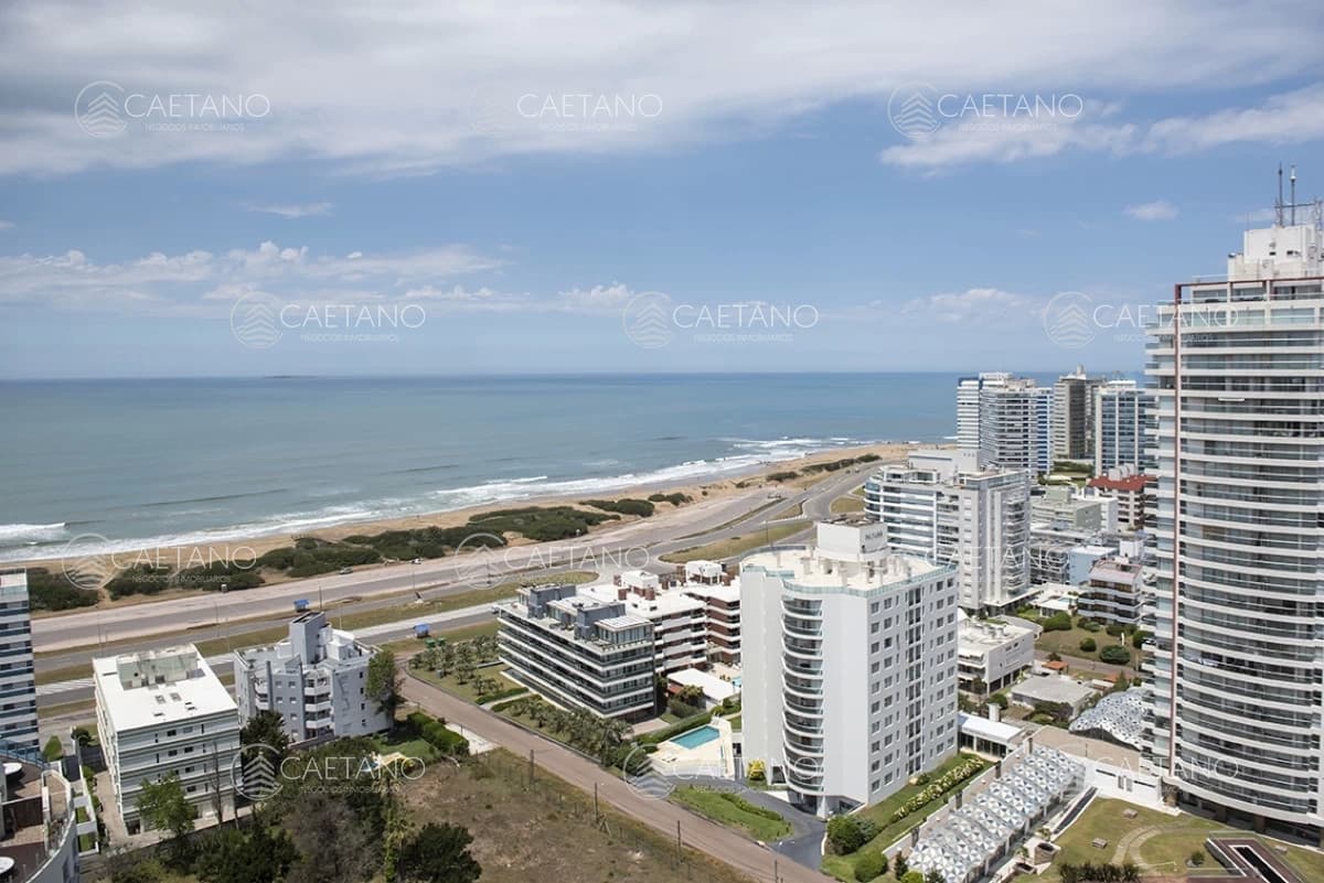 Alquiler temporario apartamento 2 dormitorios playa brava Punta del Este — foto 2