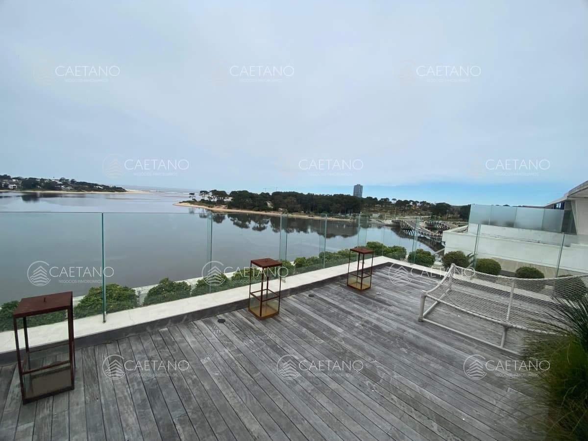 Venta apartamento 3 dormitorios. La barra Punta del Este