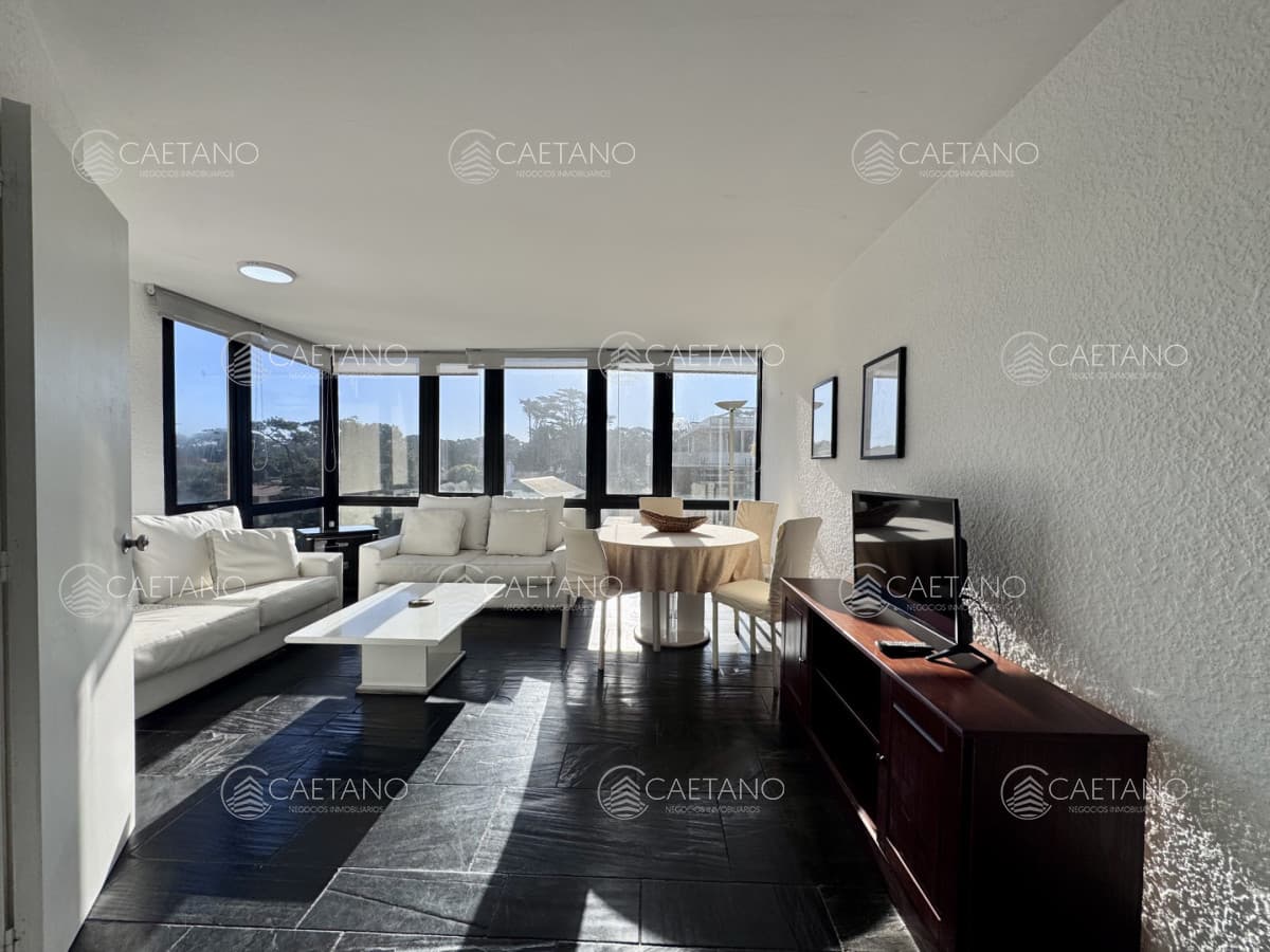 Venta apartamento 2 dormitorios, Playa Brava - Punta del Este