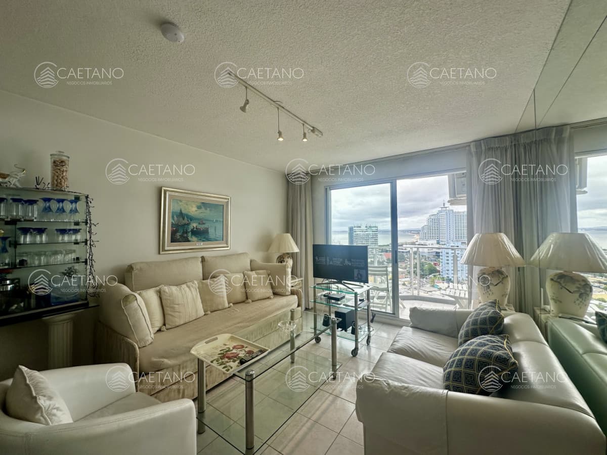 Alquiler. Apto. 1 dormitorio. Torre con servicios.
