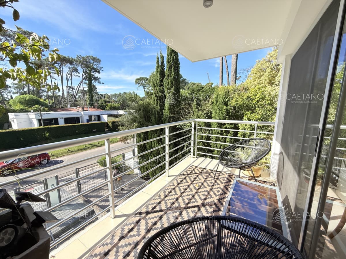 venta apartamento 3 dormitorios. Playa mansa, Punta del Este.