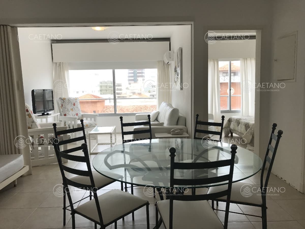 Apartamento de un dormitorio y medio en alquiler — foto 3