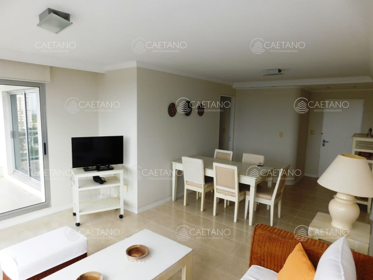 Venta de depto en edificio con servicios — foto 2