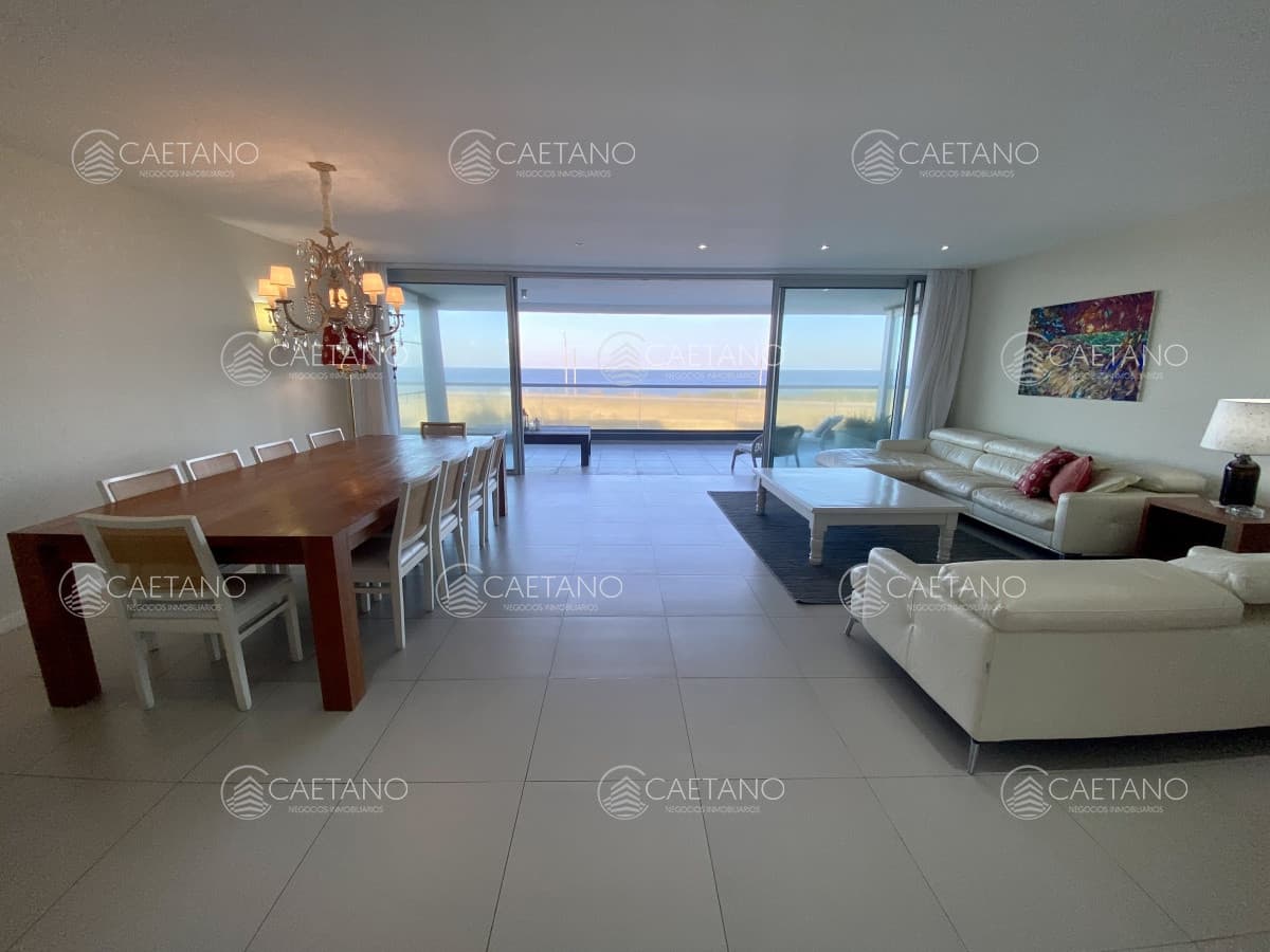 Alquiler temporal apartamento 4 dormitorios, playa brava Punta del Este. — foto 2