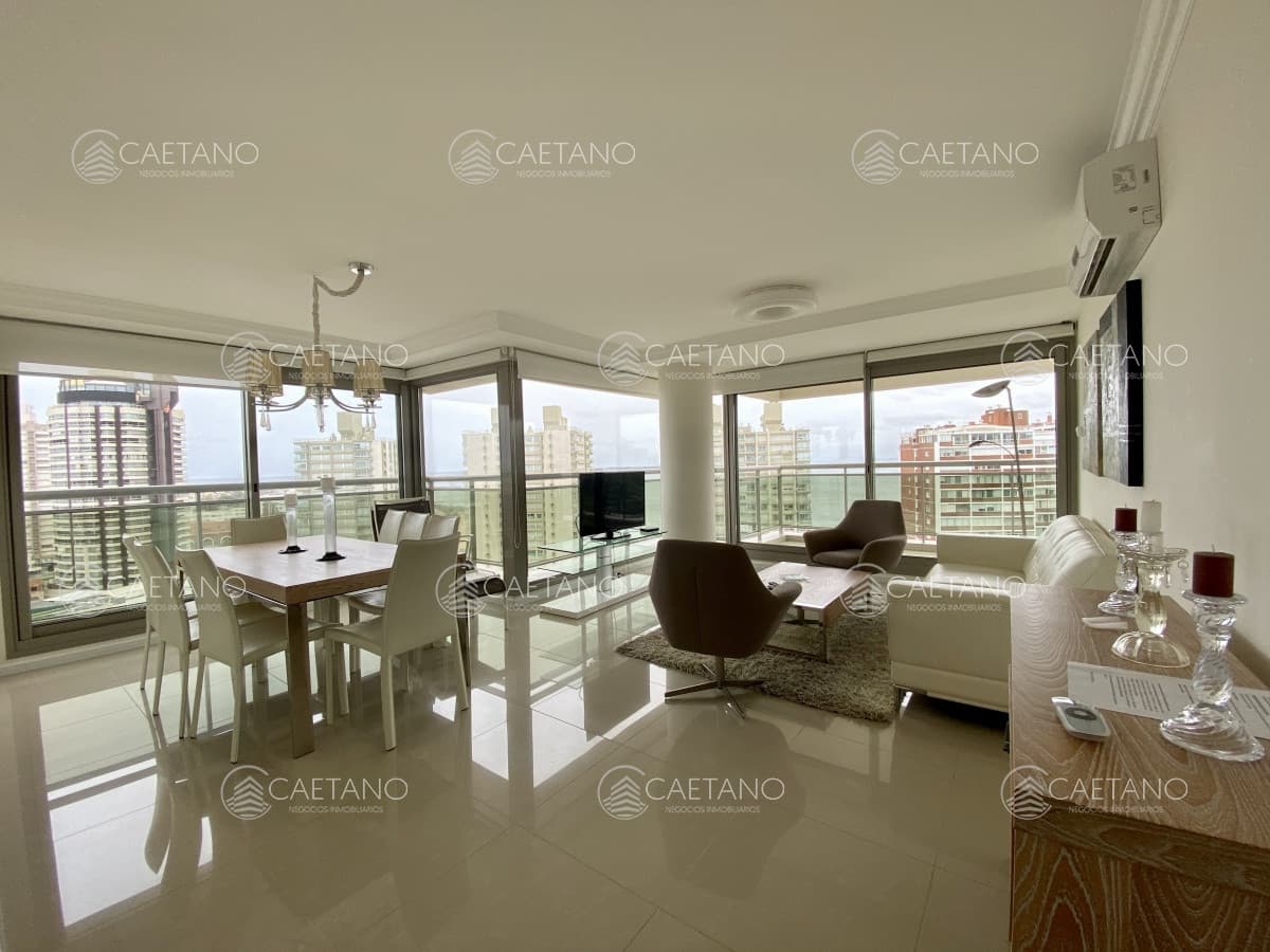 Alquiler invernal apartamento 2 dormitorios. Playa brava, Punta del Este