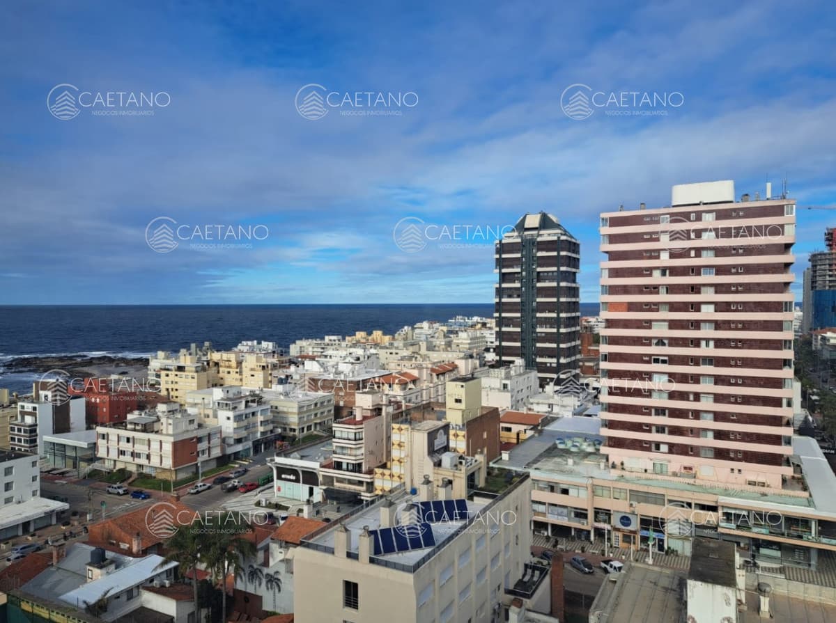 Apartamento en venta de 2 dormitorios en Punta del Este — foto 2