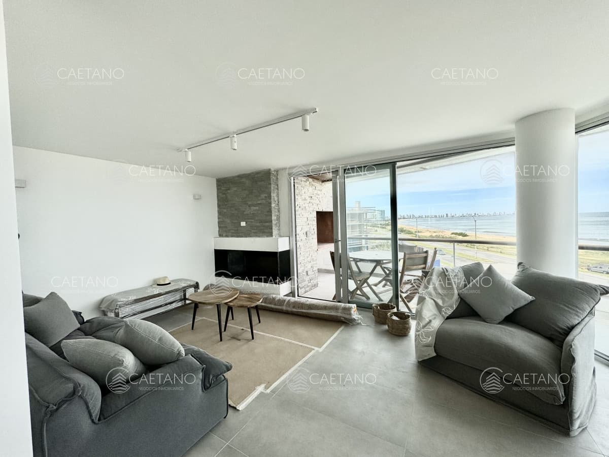 Alquiler Temporal Penthouse  - 3 Dormitorios 3 Baños + Servicio - Playa Mansa — foto 3