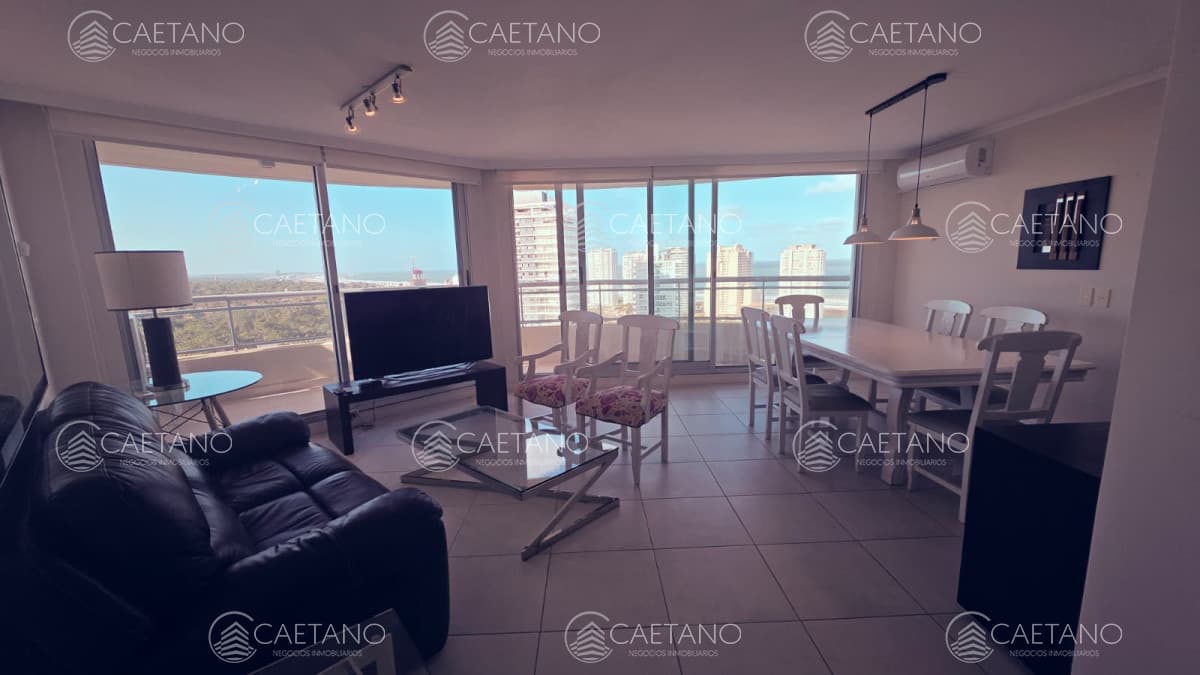 Venta apartamentos 3 dormitorios - Roosevelt
