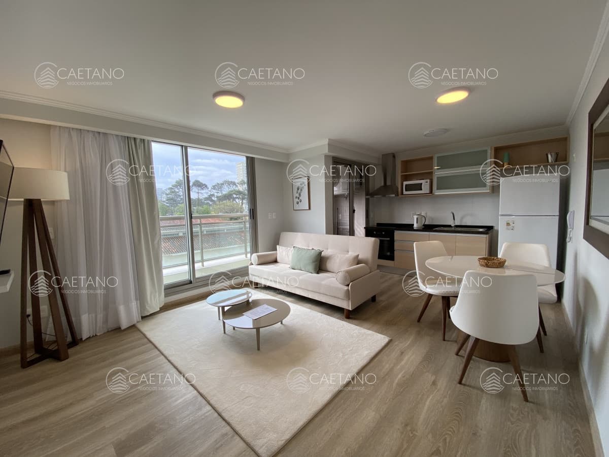 Hermoso apto. en Edificio de categoria!