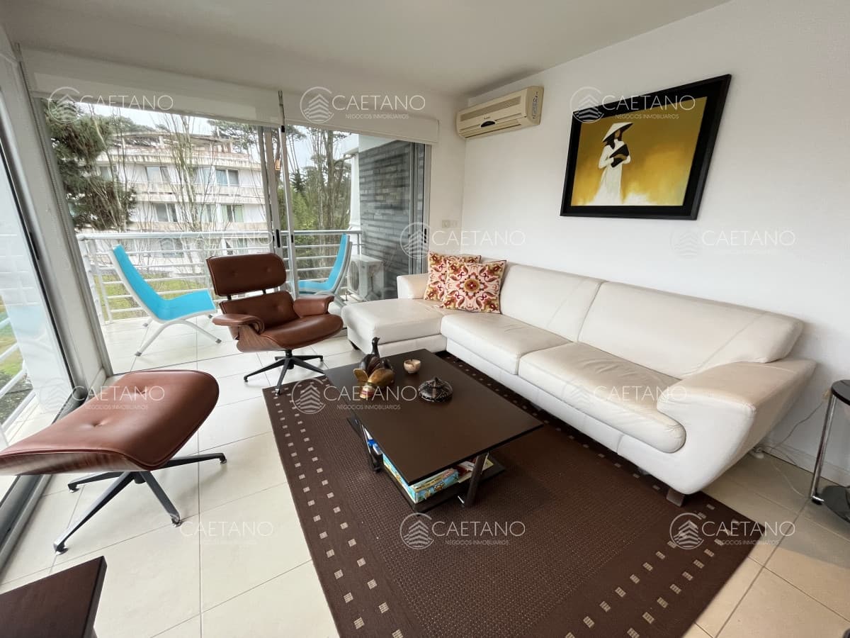 Venta apartamento 3 dormitorios. Playa mansa, Punta del Este