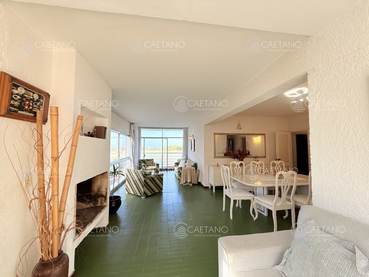Venta apartamento 2 dormitorios frente al mar - Playa Brava — foto 2