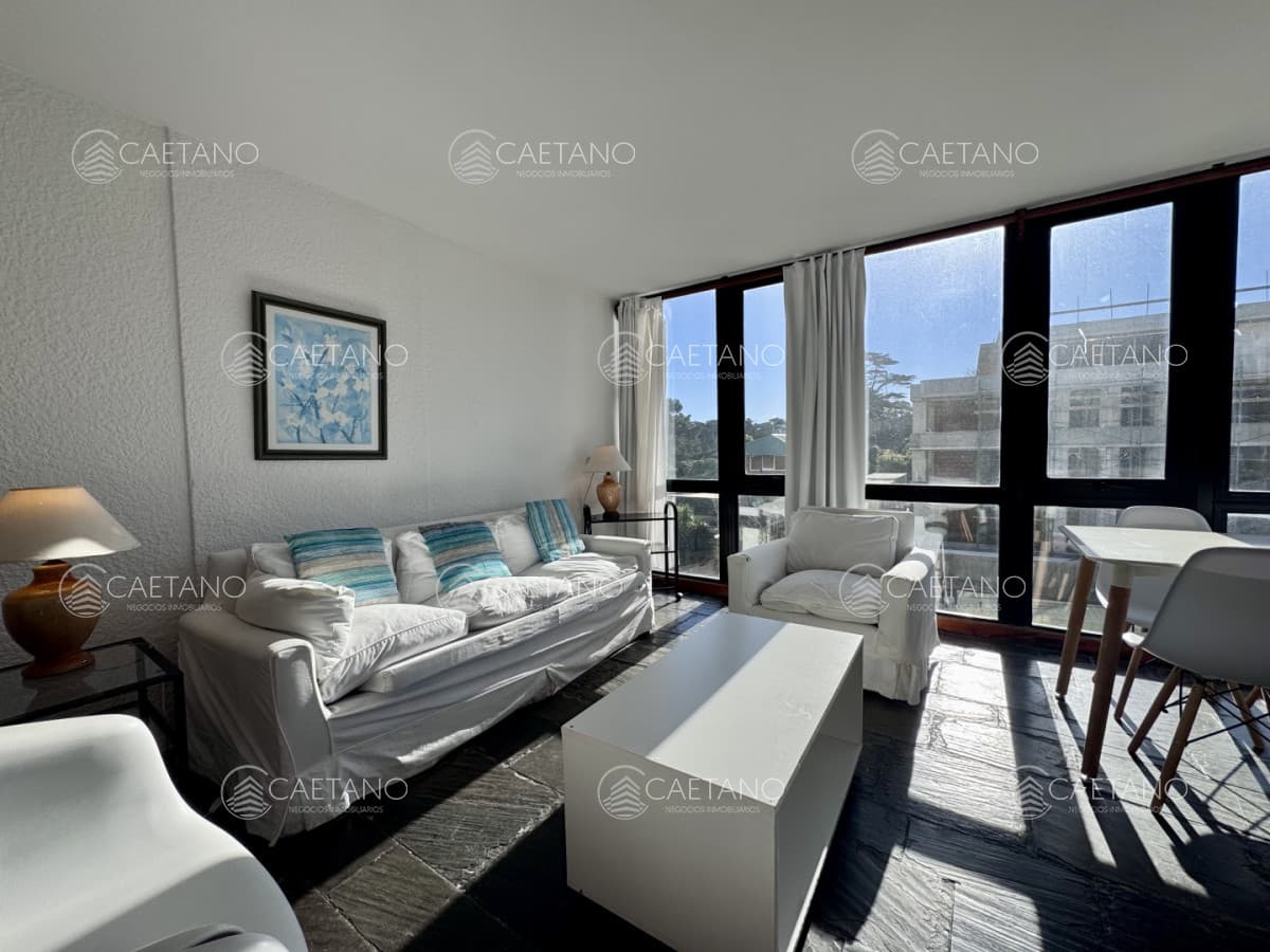 Venta apartamento 2 dormitorios, Playa Brava - Punta del Este