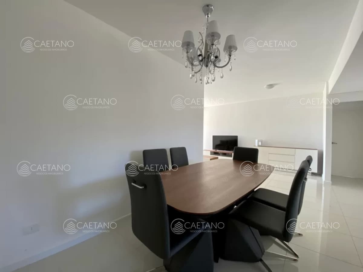 Venta apartamento 2 dormitorios playa mansa Punta del Este — foto 2