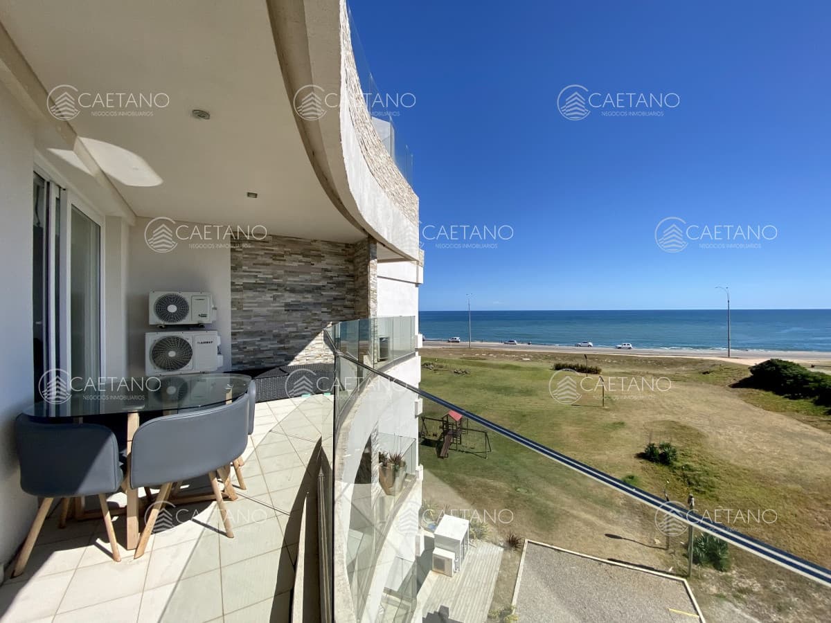 Venta apartamento 1 dormitorio Playa mansa Punta del Este. — foto 2