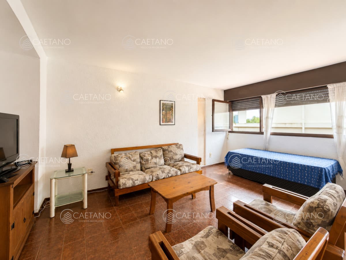 Venta Apto. 2 dormitorios dúplex — foto 2