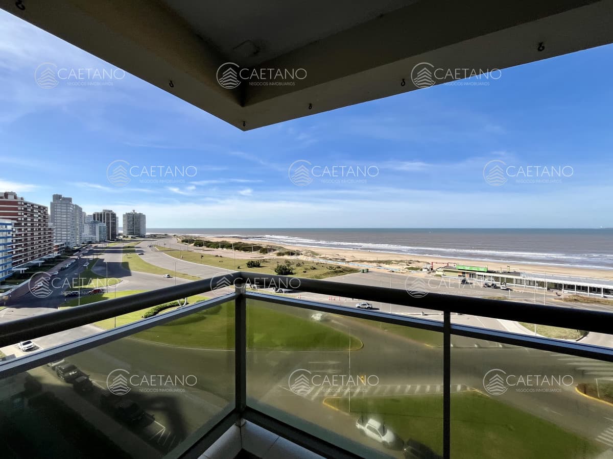 Venta apartamento de 3 dormitorios, Playa Brava — foto 2