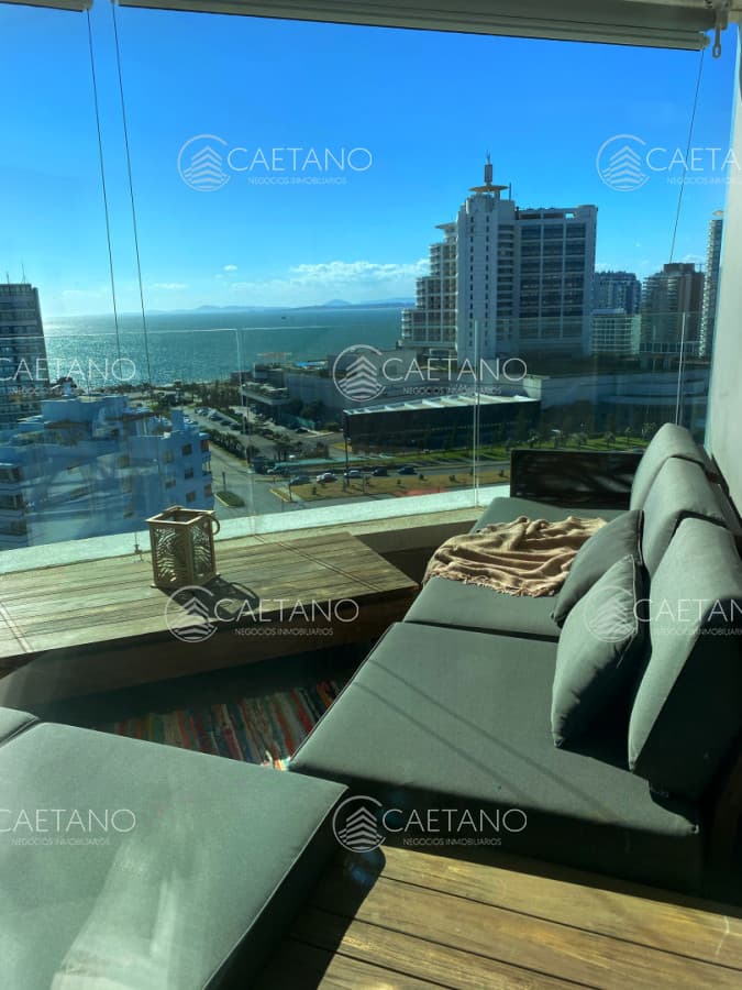 Venta apartamento de 3 dormitorios en Punta del Este