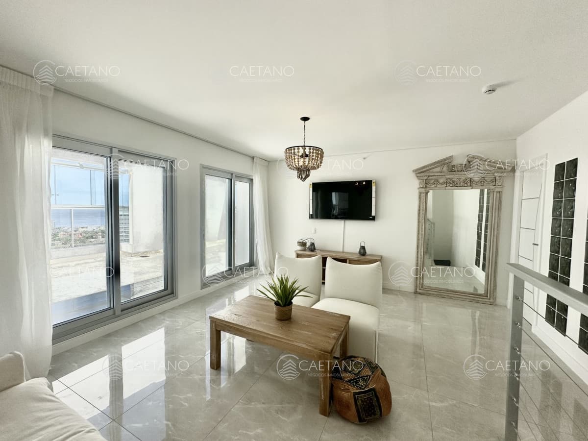 Alquiler Departamento 3 Dormitorios  Playa mansa Punta del Este — foto 2