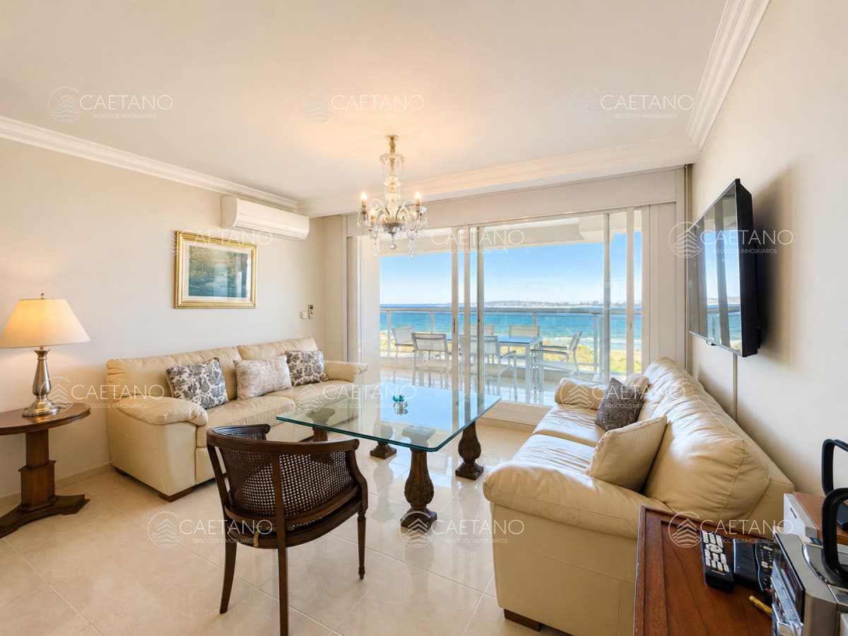 Venta apartamento 2 dormitorios. Playa mansa, Punta del Este — foto 2