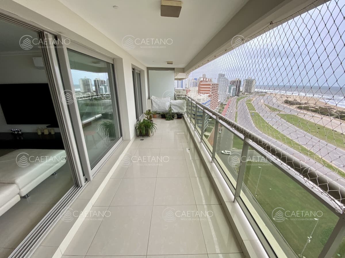 Venta apartamento Imperiale I tres dormitorios Punta del Este. — foto 2