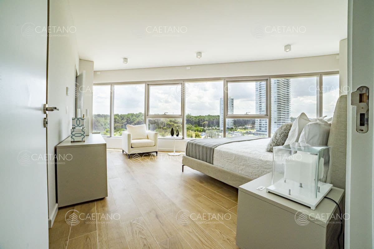 Venta apartamento 2 dormitorios playa brava Punta del Este — foto 3