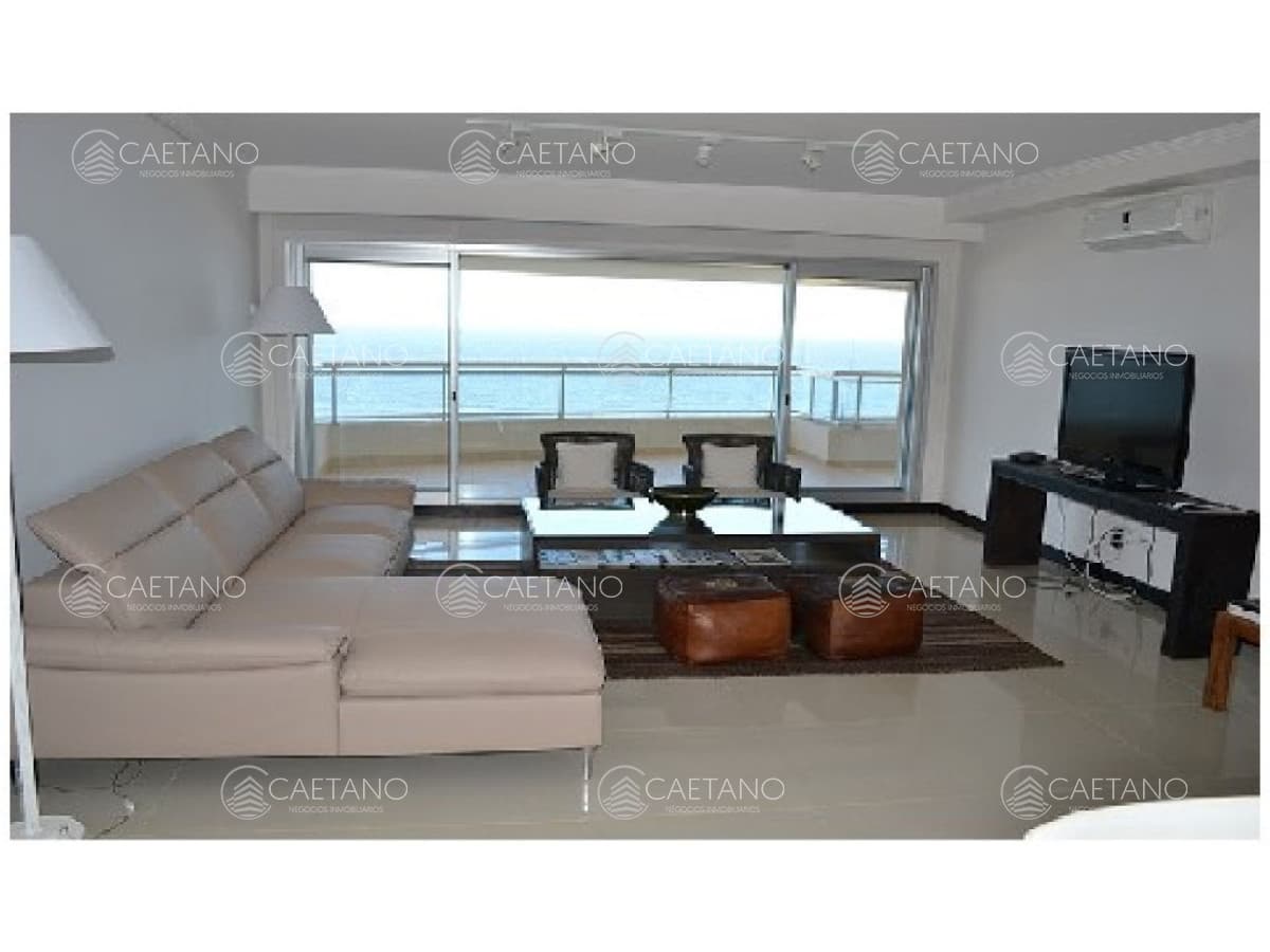 Apartamento en Brava, 3 dormitorios * — foto 2