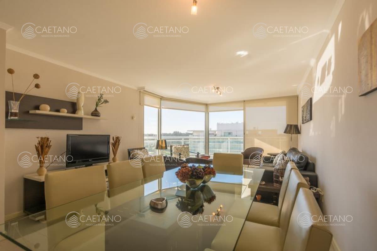 Apartamento en venta en excelente complejo