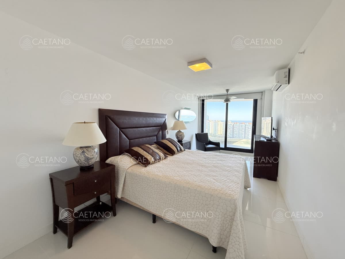 Venta apartamento 3 dormitorios - Playa Mansa, Punta del Este — foto 2