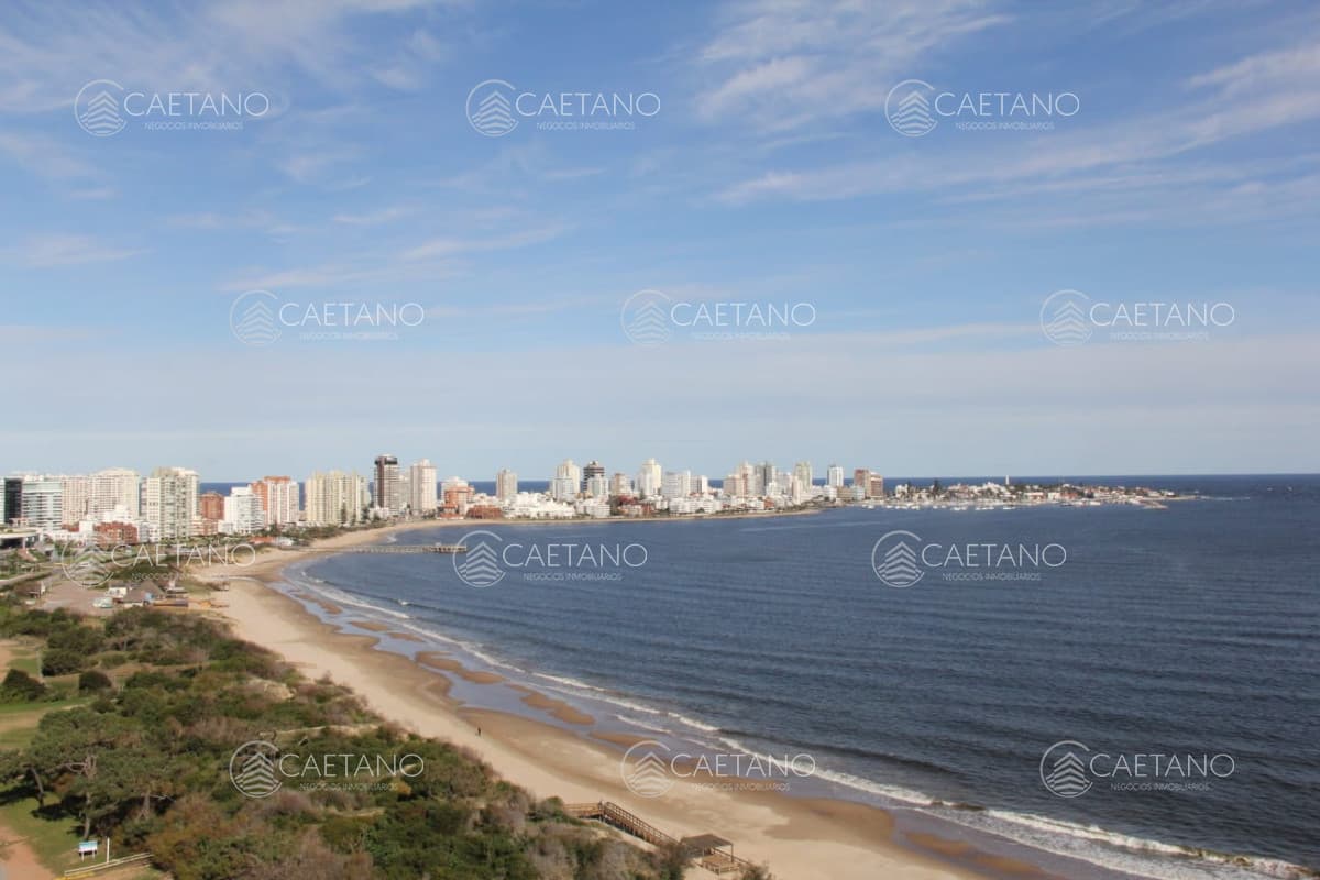 Excepcional Penthouse Dúplex en primera línea