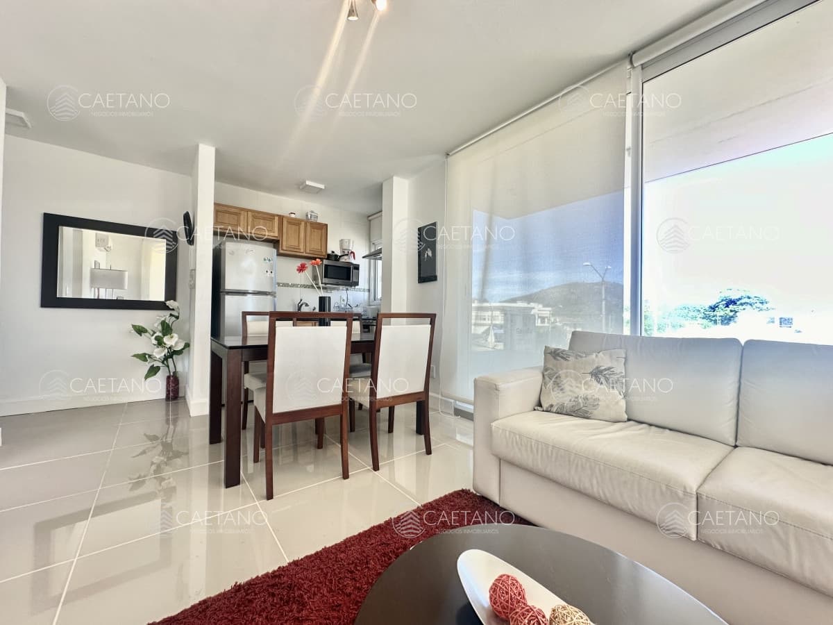 Venta Departamento  con Vista Al Mar - 1 dormitorio + terraza y cochera - Piriapolis — foto 3