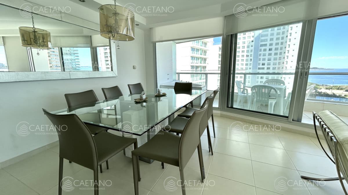 Venta apartamento 3 dormitorios. Playa mansa, Punta del Este. — foto 3