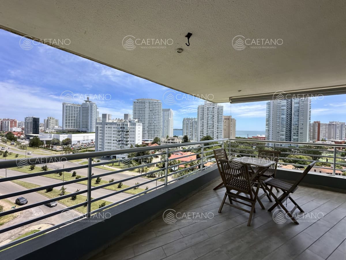 Apartamento en venta 2 Dormitorios 2 Baños vista al mar Mansa Punta del Este — foto 3
