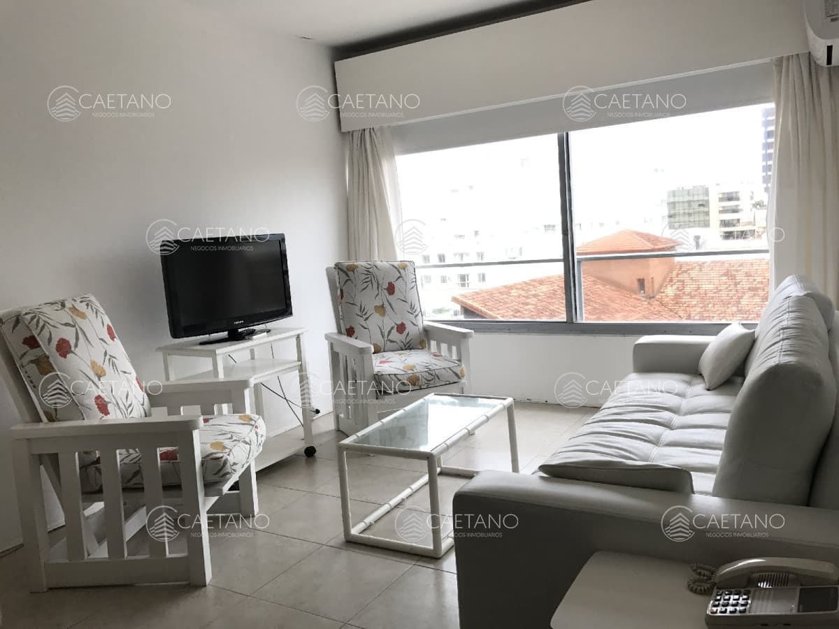 Apartamento de un dormitorio y medio en alquiler