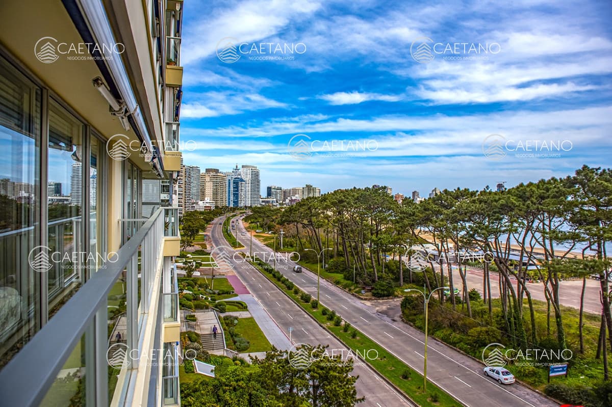 Venta apartamento 3 dormitorios - Playa Mansa