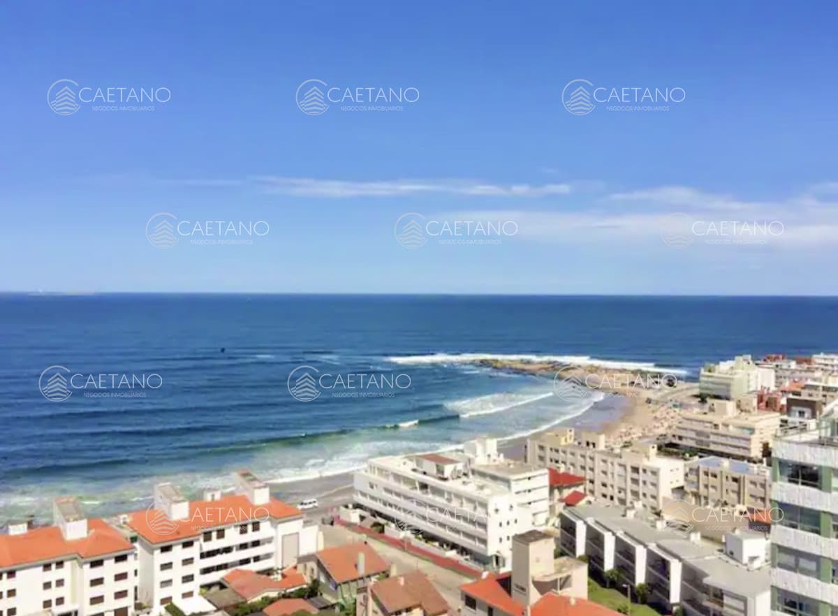 Alquiler apartamento con espectacular vista al mar en Punta del Este - 5 dormitorios y parrillero