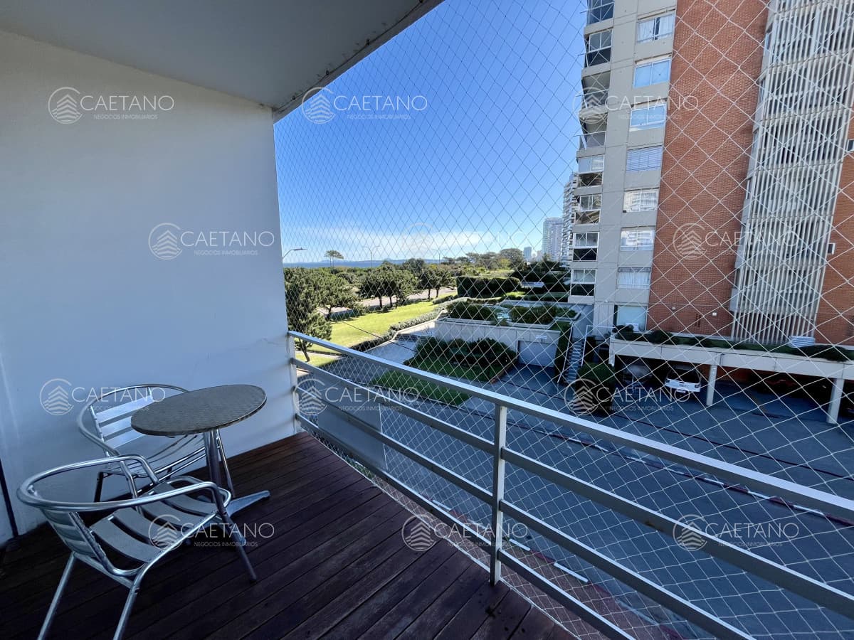Venta apartamento playa mansa — foto 2