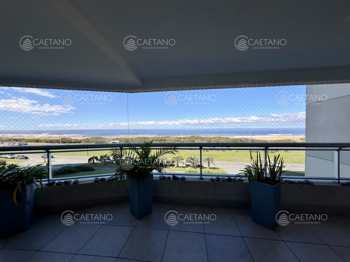 Alquiler anual y temporal apartamento 3 dormitorios playa brava Punta del Este — foto 2